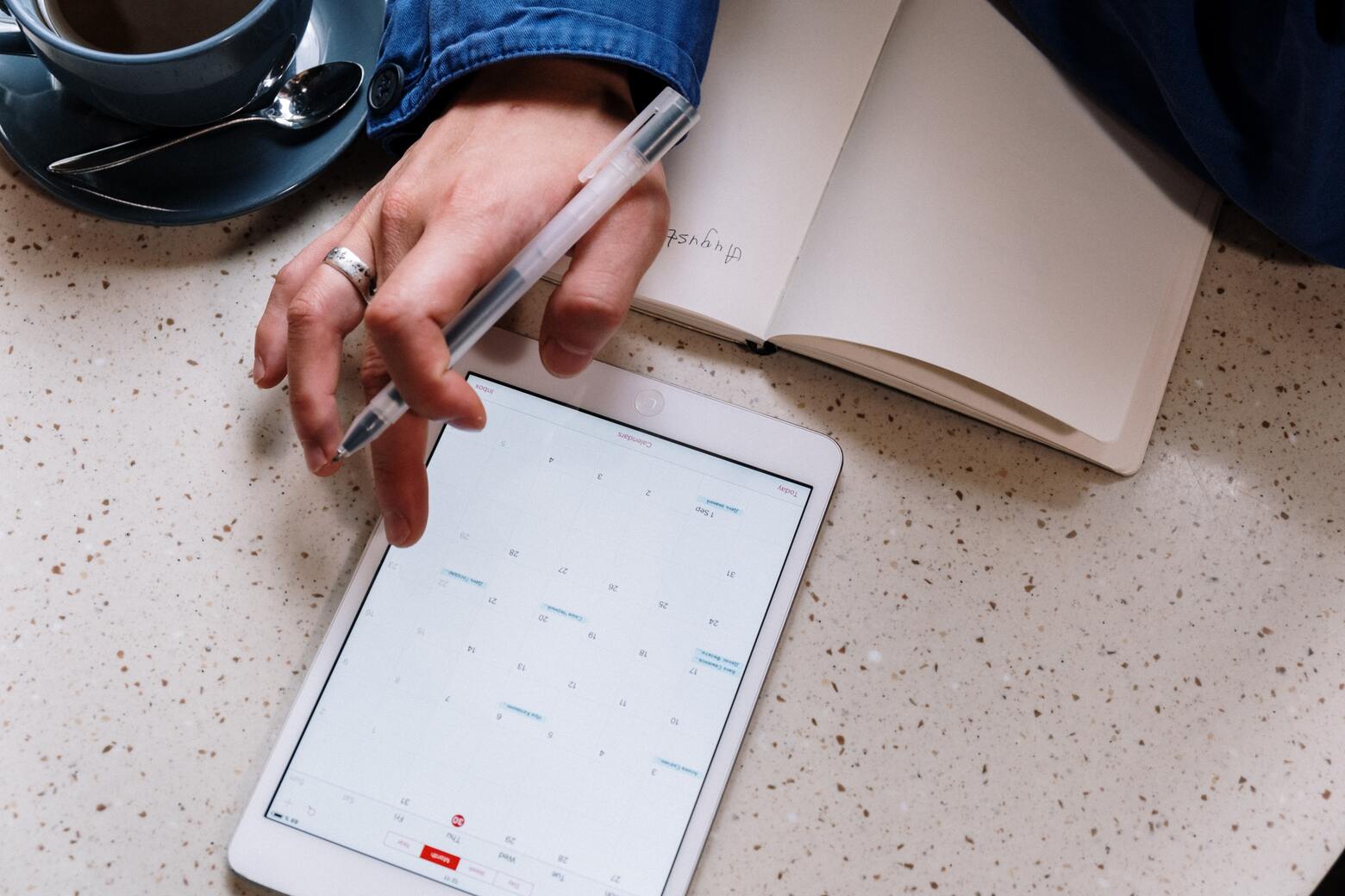 What Happens on Completion Day? Here's Everything You Need to Know! - Sky-House Co What Happens on Completion Day? Here's Everything You Need to Know! - Sky-House Co